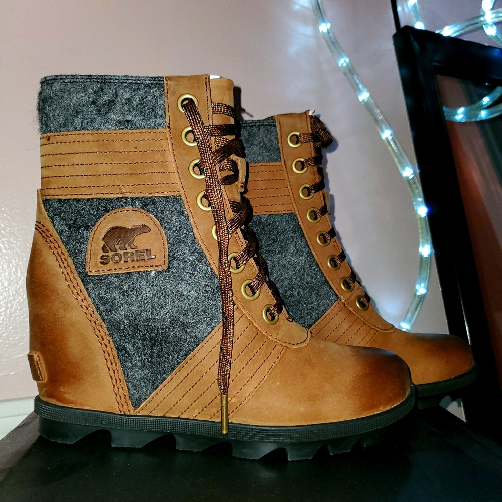 NWT SOREL Lexie Wedges